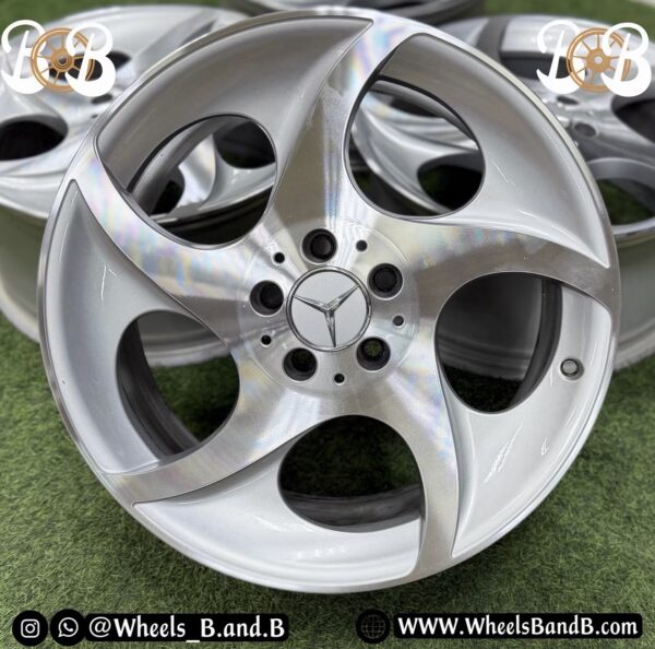 AMG MERCDES BENZ ALPHARD (W230)